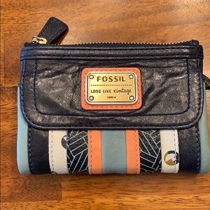 Fossil wallet ed size
